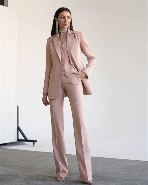 Three-piece pantsuit for women: straight leg pants with high rise ...