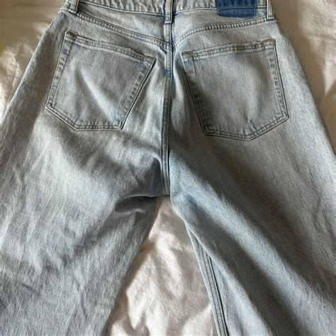 Light washed blue jeans Abercrombie and fitch. Size... - Depop