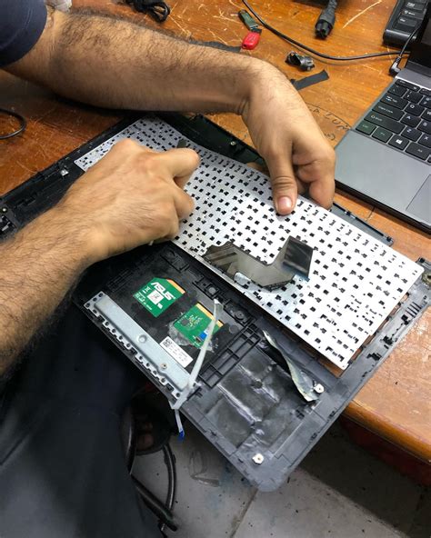 Computer Repair Shops Near Me 的图像结果