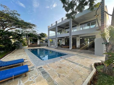 Diani Beachfront Vacation Rentals - Kwale County, Kenya | Airbnb