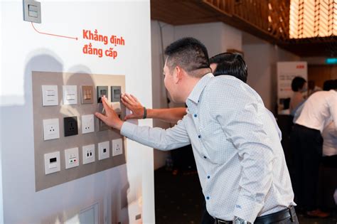 ABB ra mắt các dòng sản phẩm công tắc và ổ cắm điện thế hệ mới, mang ...