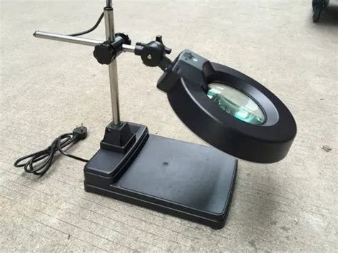 Industrial Magnifiers Glass Suppliers Coimbatore - Desktop Illuminated ...