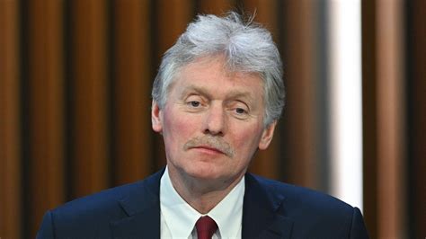 Кремль приступает к подготовке к прямой линии президента - Песков - 18. ...