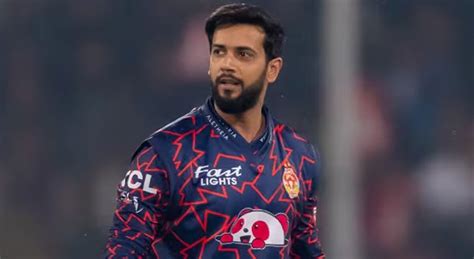 Imad Wasim smoking? After fifer in PSL Final, Pakistan spinner 'caught ...