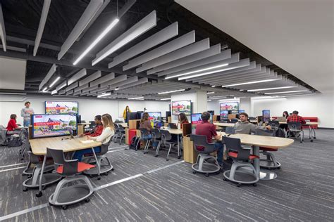 North Carolina State University Nelson Hall - Strada