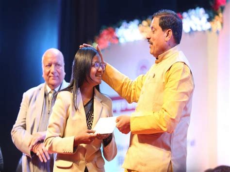 MP CM Mohan Yadav gives appointment letters to selected MPPSC ...