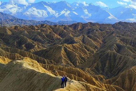 7 Day Adventure to Kel Suu Lake and Issyk Kul Shore (with Reviews)