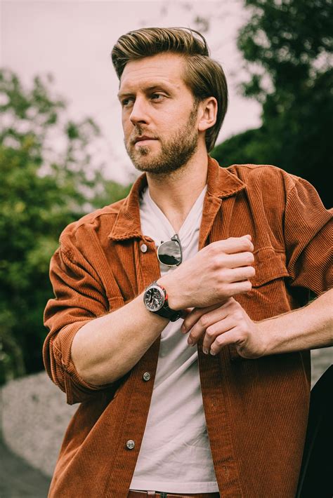 ECB-2200P-1A | EDIFICE EDIFICE WINDFLOW | CASIO INDIA