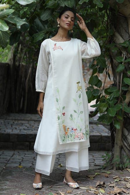 Buy White Handwoven Chanderi Embroidered Patchwork Round Kurta And Pant ...