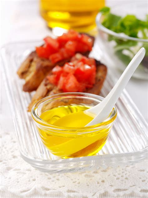 7 Best Sesame Oil Substitutes - What to Use Instead of Sesame Oil