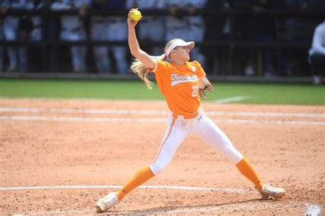 Tennessee softball roster 2024: Lady Vols on Karen Weekly's team