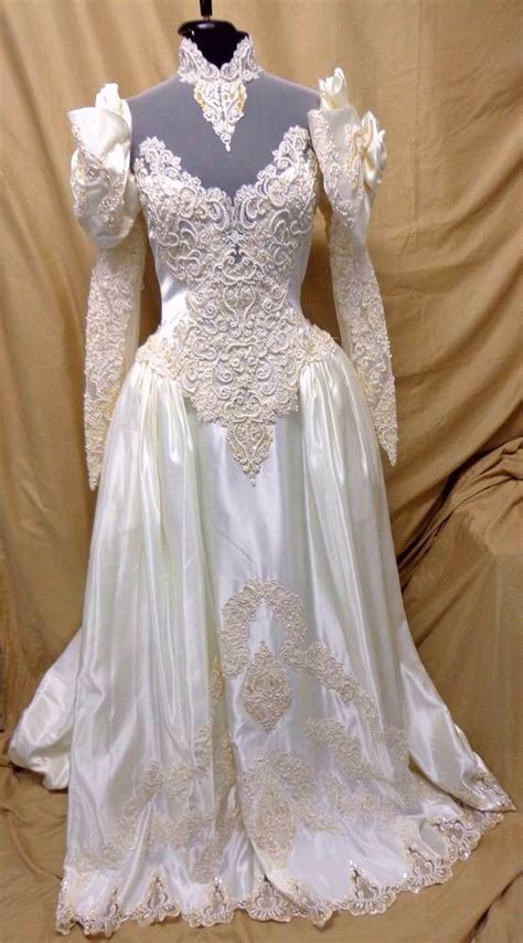 Pin by eira on Outfits inspo | Wedding dresses satin, Wedding dress ...
