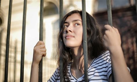 What Is House Arrest and How Does It Work? - Felonies.org