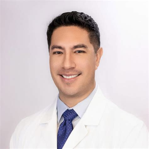 Humanidad: Primary Care | Spanish, Vietnamese & English