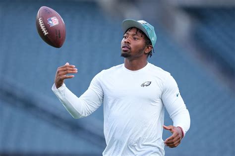 Top Week 2 waiver wire pickups: Which RBs to target in fantasy football