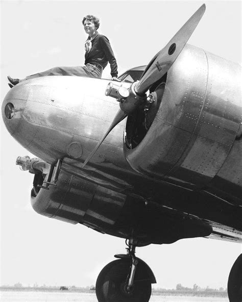 airplane drawing amelia earhart