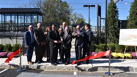 Woodbridge celebrates new community, renovated train station in Avenel