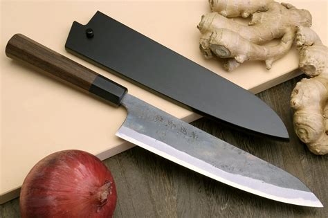 Carbon Steel Knife Care Guide: Maintenance Tips and Tricks