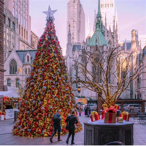 🎄 10 Magical U.S. Towns That Turn Into Christmas Wonderlands