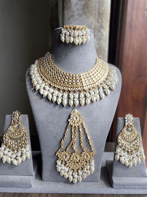Kali dabi Kundan semi-bridal necklace set - White – Rohika Store