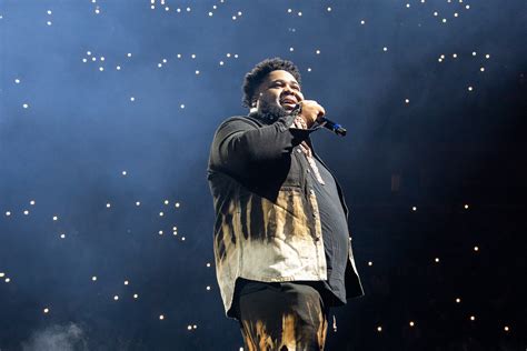 Rapper, Singer Rod Wave Rocks Sold-Out Crowd at Little Caesars Arena in ...