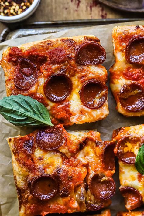 Easy Homemade Vodka Sauce Pizza | So Much Food