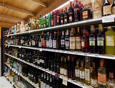 Telangana liquor sales touch ₹71,550 crore in two years – Hyderabad Mail