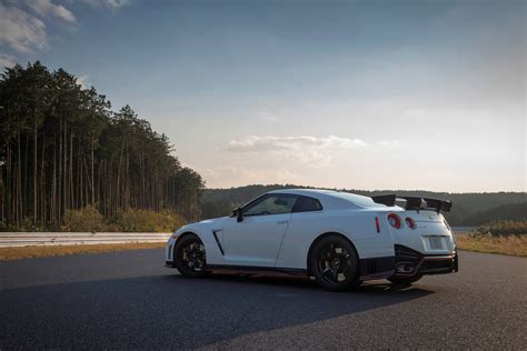 2014 Geneva Motor Show: Nissan GT-R Nismo