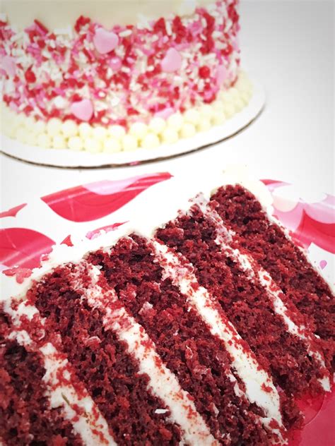 Frosting For Red Velvet Cake / red velvet cake with white chocolate ...