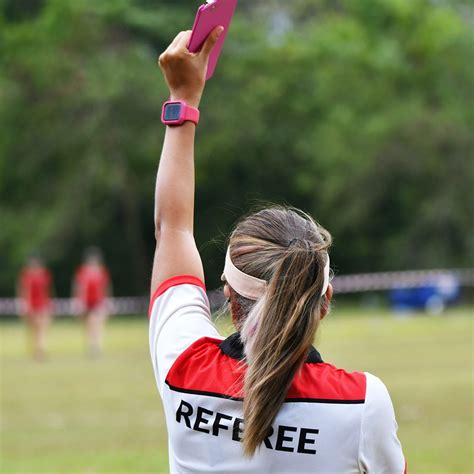 Soccer Referee 的图像结果