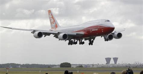 Indian skies fall short on wide-bodied aircraft - Rediff.com Business