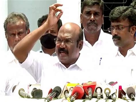 "Senthil Balaji should recieve an Oscar for his acting," says AIADMK ...
