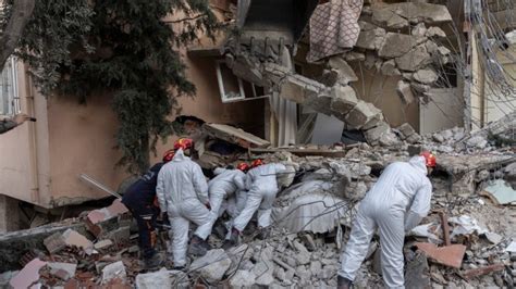 土耳其地震：死亡人数超4万且余震数千次，预计搜救将于19日晚停止 | 新闻 | 半岛电视台