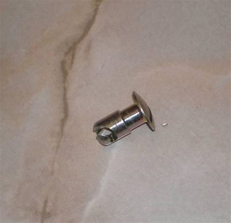 Norton Dzus Fastener Stud Dommi Seat | BRITISH Only Austria ...