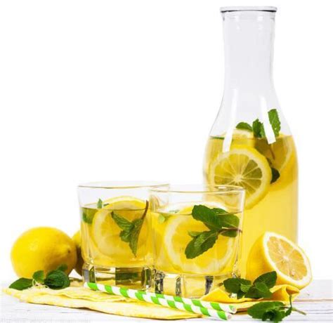 柠檬共和国：在甜味饮料为主导的市场，酸味柠檬饮料的机会在哪里？ | Foodaily每日食品