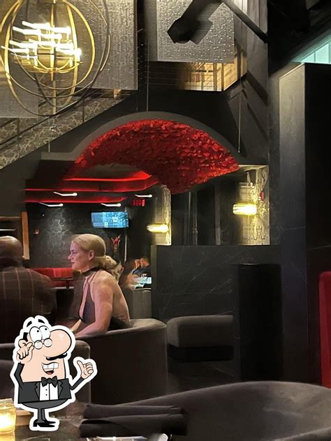 Bonnie & Clyde’s Lounge, Charlotte - Restaurant menu, prices and reviews