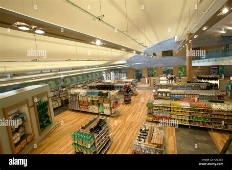 Small Department Store 的图像结果