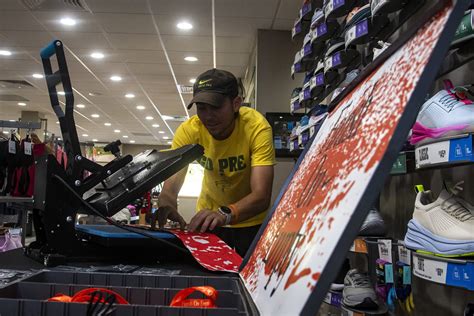 Manhattan Running Co. and Nike collaborate to help local runners ...