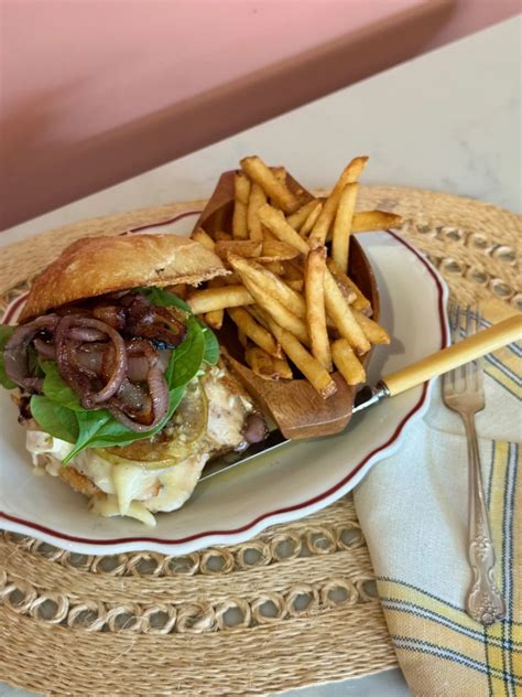 Country Club Plaza — The Mixx