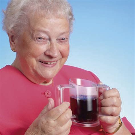 Vaso inclinado 'HandyCup' - Ayudas Dinámicas