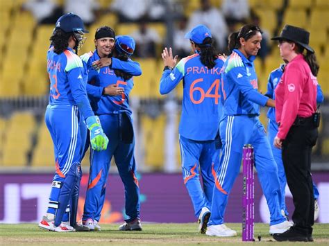Women's World Cup 2025 Semis Qualification : ఇదేం సెమీస్ రేసు రా బాబు ...
