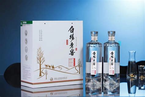 新款pet白酒透明亚克力酒盒包装厂家供应订做-聊城市信义包装制品有限公司