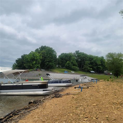 Baileys Point Camping | Lucas, Kentucky