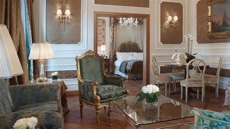 Hotel | The Baglioni Hotel Carlton in Milan invites you to live with ...