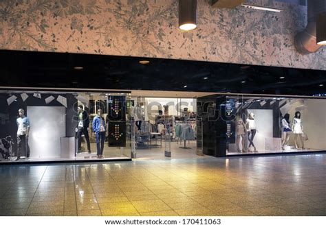 Shop Entrance 的图像结果