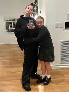 Selena Gomez's Sister: All About Gracie Elliot Teefey