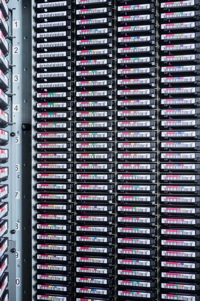 5 Computers Stapled Together 的图像结果