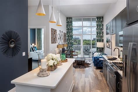 Crossroads at The Gulch | Downtown Nashville