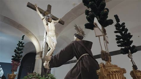 Porto, Portugal - April 8, 2024 - The statues of Jesus and Saint ...