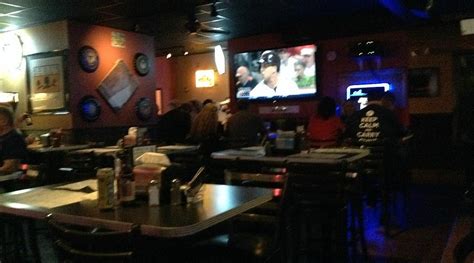 WINKING LIZARD TAVERN, Macedonia - 511 E Aurora Rd - Menu, Prices ...